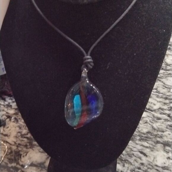 Glass Charm   - Picture 3 of 5